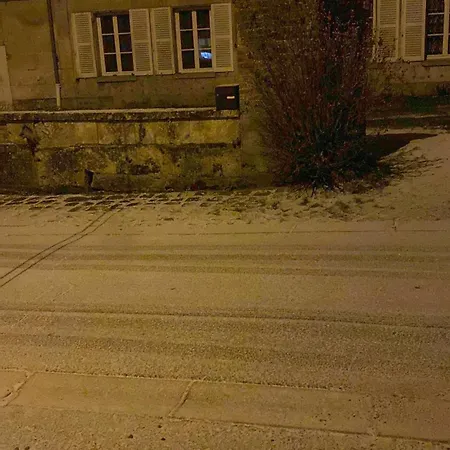 De Precy A Mont Holiday home Marolles (Oise)